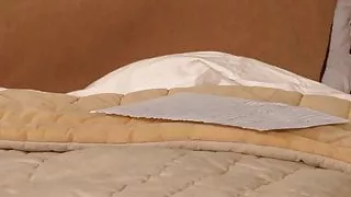 Latina Shemale dringt anal in Schwager ein