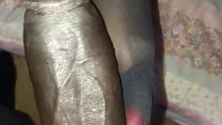 JBlack and Peggy : penthyhose footjob with red toes