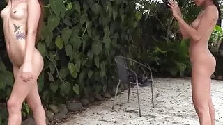 Irene & Abril sexy photo session