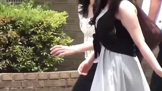 Naughty Japanese babes let shaved pussies pee together