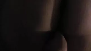 Rozgrzewka napalonej suki z wielka dupa