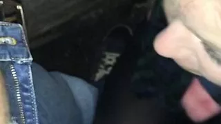 Geile deutsche Schlampe kann gut Blasen