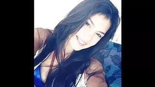 Me Levanta Las Piernas Y Me La Mete Por El Culo