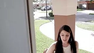 18yo Jessica Jewels bangs for facial after blowjob