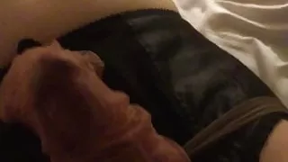 Steffiffnylons in Nylon-Bondage ertragen Strumpf-Folter