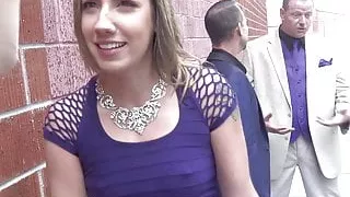 Hübsches Modell Stieftochter total hrdcore hater gefickt auf flach