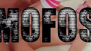 Dont Break Me - Summer Brooks  - Blonde Spinner Rides Huge