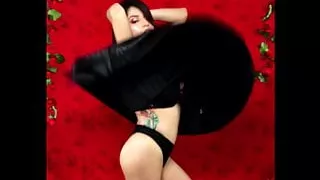 She Smelling! with lust the drooled stench in pleated dress