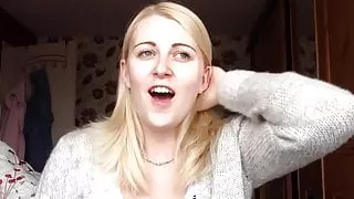 blonde big belly 33weekHello stretch marks!!!