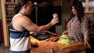 Große Titten, Familie, Milfsex, Stiefmutter, Jugendliche (18+)