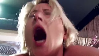 Fickbare deutsche Amateur MILF