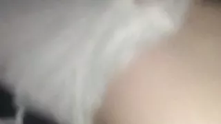 Ein verheirateter Mann züchtet einen Twink in seiner Garage.