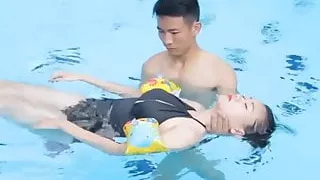 .How to Massage in Water by Floating body