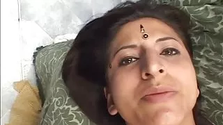 Threesome Hardcore Indian Fucking Mature Slut Pussy Nailed