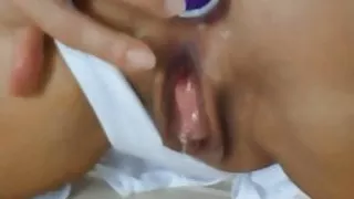 Plugando O Rabo E Xoxota Babando