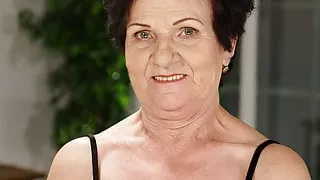 Step Mom's Hairy Pussy Gets Pounded Hard