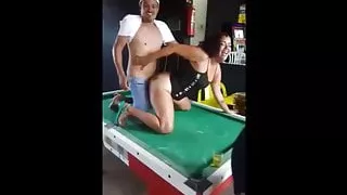 sexo en la mesa de billar
