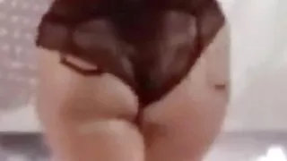 Ashley Graham Loop #5