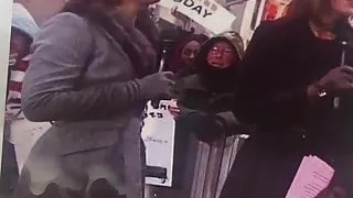 Dylan Dreyer Sperma Tribute Legs in Tights