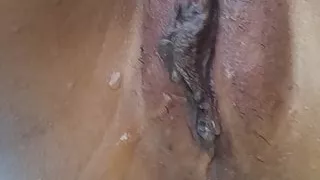 Sehr lange Pisse für Thai Mädchen