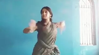 Kavya Suresh hot dance