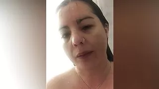 Tattoo'd Milf Masturbates In Shower