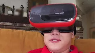 Ebony hottie Anya Ivy screwed by young VR fan