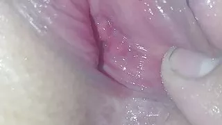 Fingering Girlfriend cumming and squirting