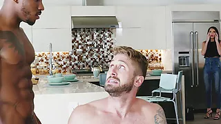 Ehefrau erwischt ihren Mann mit einem Schwarzen!