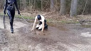 publich Femdom Muddy