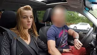 HUNT4K. Nerdy boyfriend isnt against selling his girlfriends