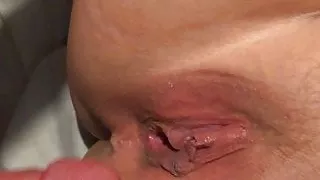 fucking my girlfriend  and cummin in her pussy