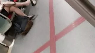 Sexy Korean legs....