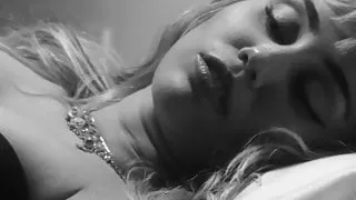 Miley Cyrus (SEE THROUGH)