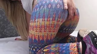 Explosive leggings farts