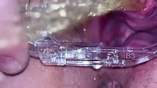 Watch my pee hole daddy