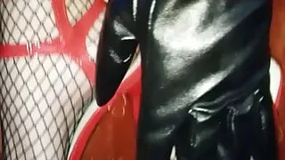 Lady L sexy legs and sexy red high heels!