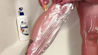 Sexy BBW Leg Pussy and Ass Shaving