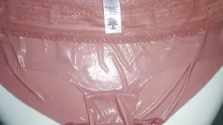 Pissing heavy on hobby girl friend bra and panty