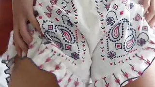 Yanks Abbie's Squirting Pussy