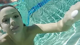 Behind the Scenes underwater fun with Abigail Mac and Romi