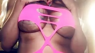 Diese Transe hat's in sich!