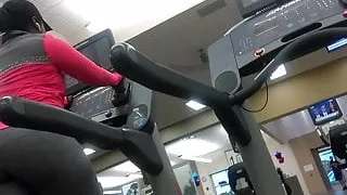 Fat ass Ebony on Treadmill part1