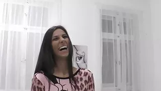 Nubile vixen Angela Allison sucks cock and rides in POV