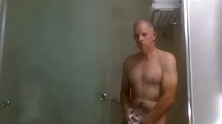 daddy takes a shower in a hotel