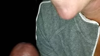 Quick blowjob while boyfriend gone