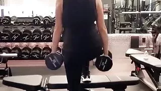 Ariel Winter with blond hair, working out