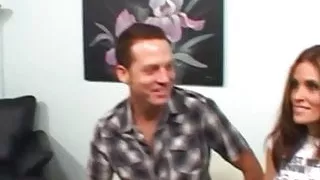 Ich reite gerne große Schwänze vor meinem Mann