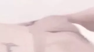 Miley Cyrus Fingering her Pussy