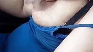 Desi girl in car having